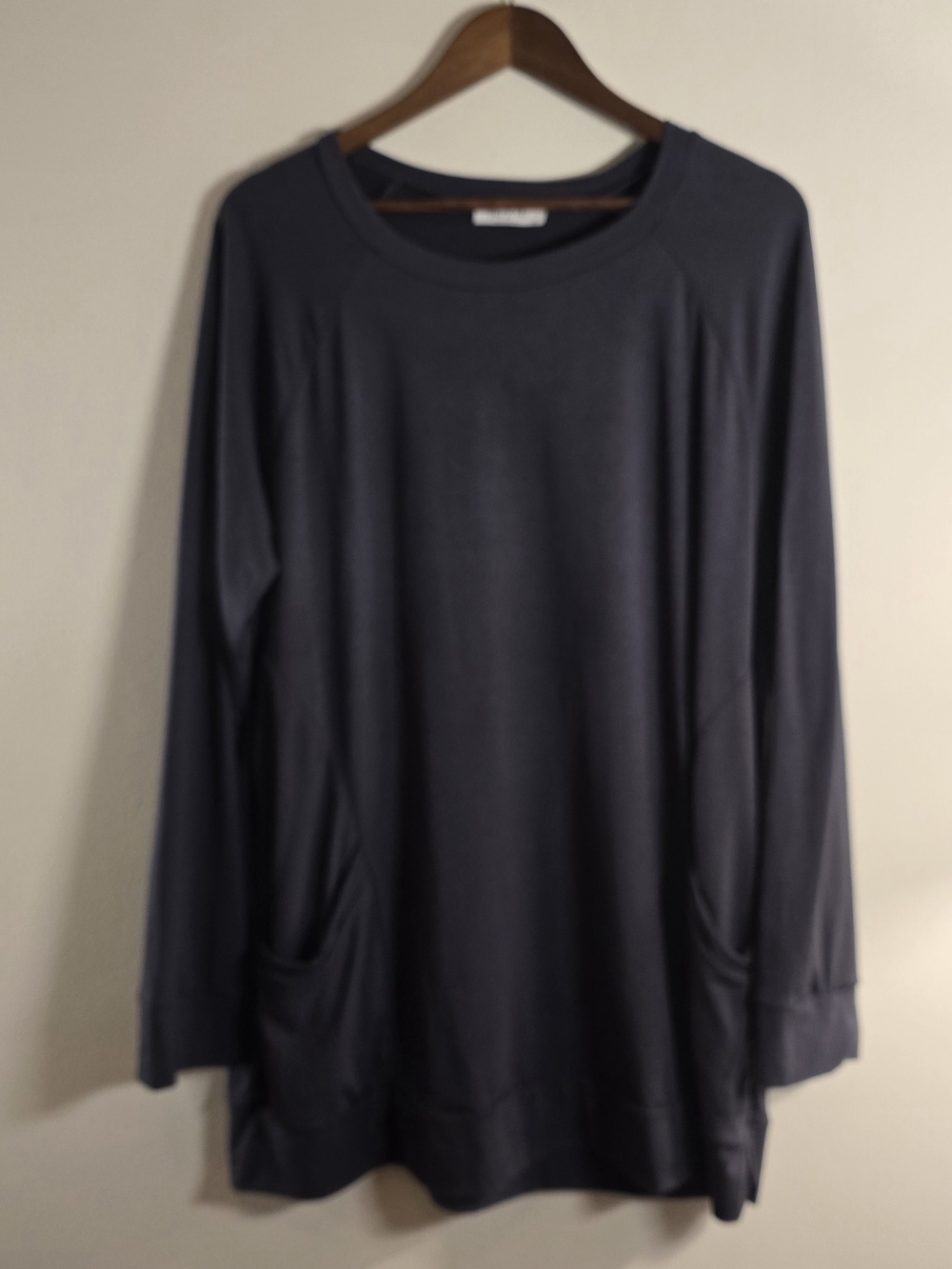 You & Me Charcoal Gray Slouchy Long Sleeve Pockets Tunic Sweatshirt Plus 3X